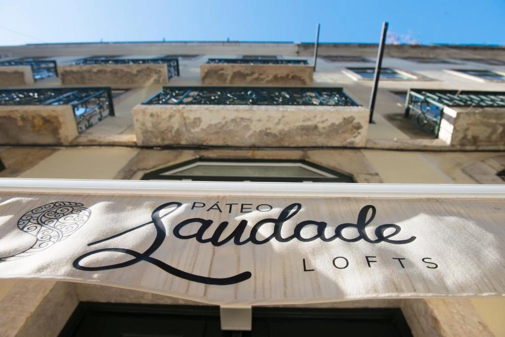 Páteo Saudade Lofts entrance